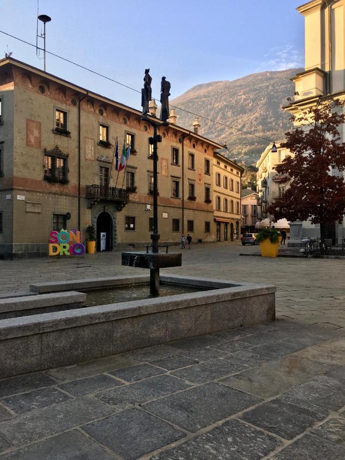 Dietro L'Angolo Sondrio Villa Exterior foto